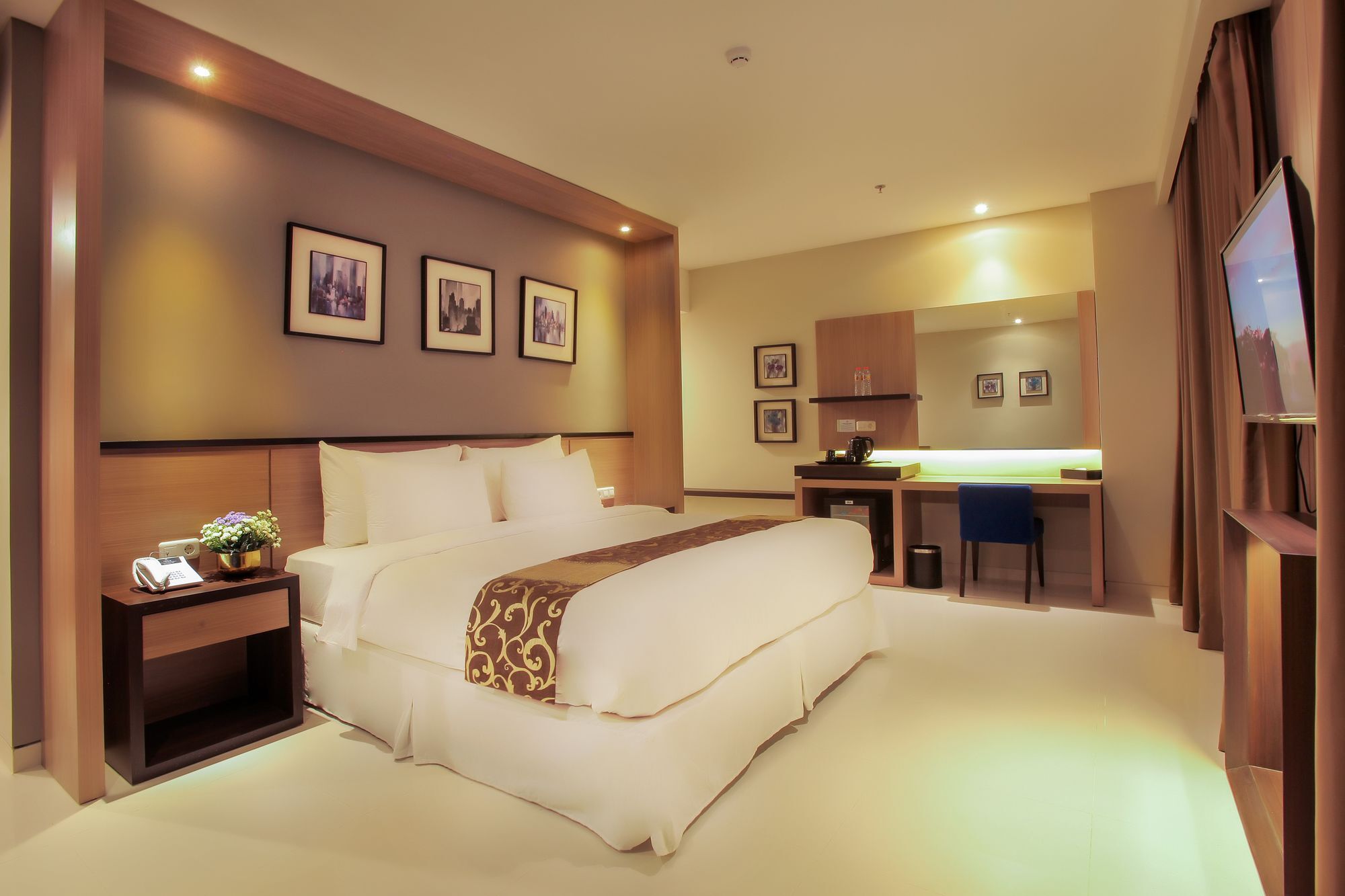 Montana Premier Senggigi
